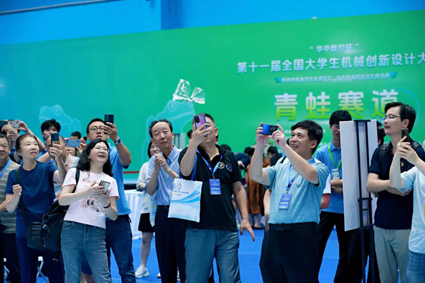人生就是博：129所高校同台竞技重庆理工大学获2项一等奖(图2)