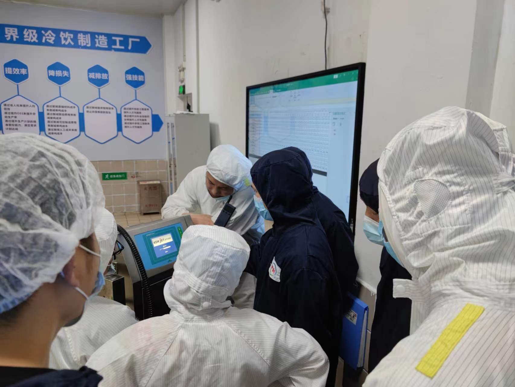 人生就是博：创新不走寻常路为机械手配备专属“清洗机”