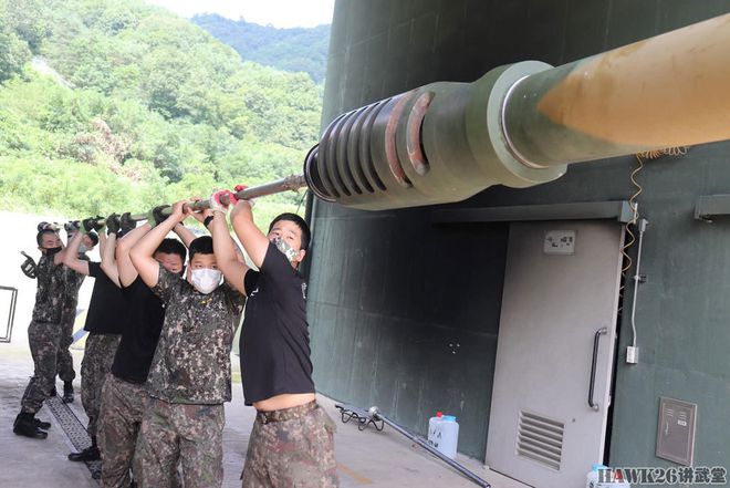 z6尊龙·凯时：韩国陆军使用自动清洗机擦洗K9自行榴弹炮炮管省时省力效果好(图3)