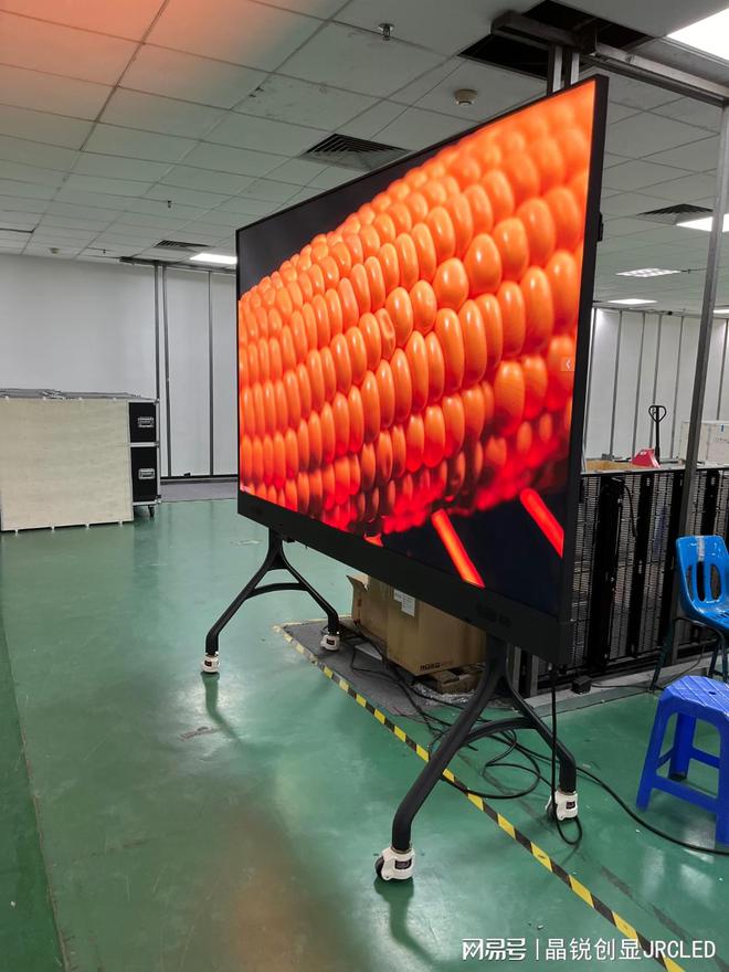 尊龙凯时网站：价格适中超微小间距P18全彩LED显示屏广泛应用于COB会议一体机(图3)
