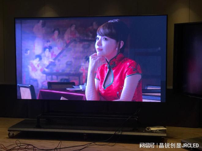 尊龙凯时网站：价格适中超微小间距P18全彩LED显示屏广泛应用于COB会议一体机(图4)