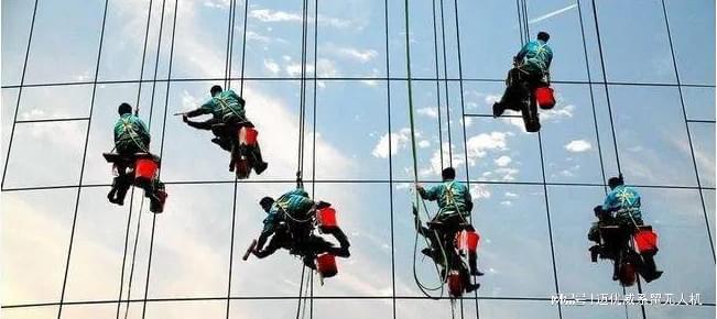 迈优威FC30楼宇清洗系留无人机——全天工作高效清洁(图4)