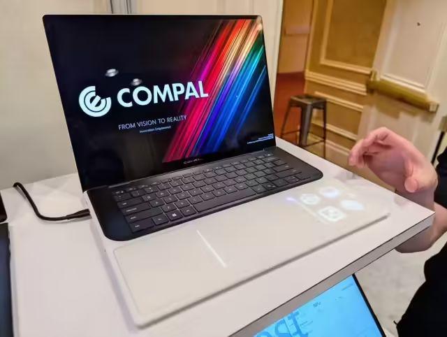 人生就是博：【硬件资讯】CES2025拾遗！Intel还展示了什么？模块化PC？裸眼3D掌机？首款18A芯片？一起来看一下吧！！(图11)