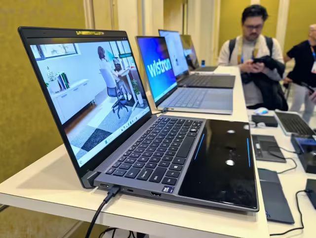 人生就是博：【硬件资讯】CES2025拾遗！Intel还展示了什么？模块化PC？裸眼3D掌机？首款18A芯片？一起来看一下吧！！(图7)