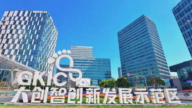 人生就是博：越秀杨浦天玥售楼处电话【】越秀杨浦天玥房价样板间介绍(图12)