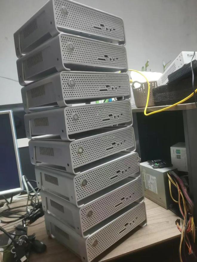 尊龙凯时网站：全金属的mini小主机内置GTX1060独立显卡二手也不便宜
