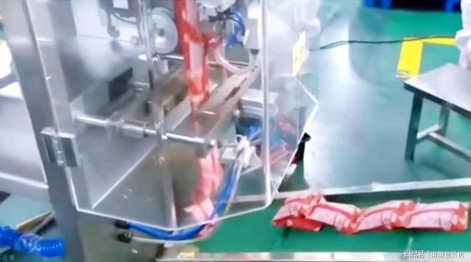 一口一包不求人！这款妙脆角包装机一连五包效率拉满！