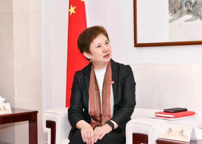 刚刚履新的联通女老总最新动向曝光！(图3)