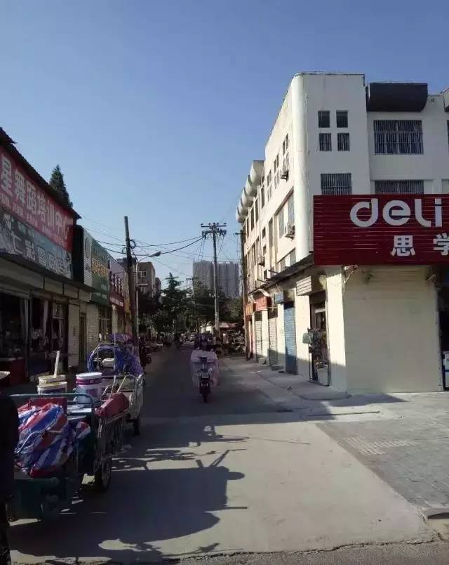 东海城管整治东海背街小巷疏通城市的“毛细血管”(图3)
