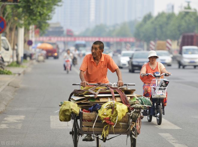 第十三篇：什么是电脑一体机？「老年人也能看懂的电脑知识」(图3)