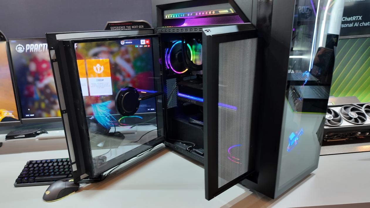 ROG枪神10X台式机惊艳首秀：首创全息投影颜值无敌(图2)