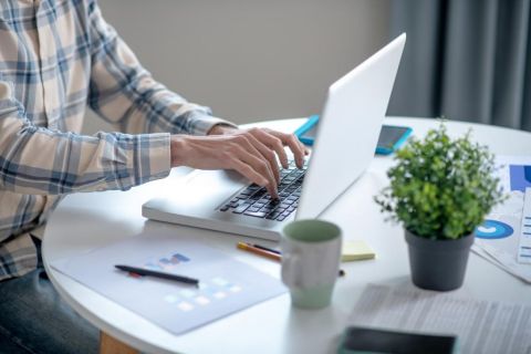 z6尊龙·凯时：家庭吸氧机十大品牌哪个好？实测推荐静音小巧办公款(图30)